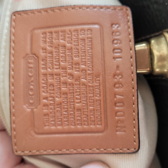 COACH Chelsea Black Pebbled Leather  Grommet Tote Satchel - Picture 12 of 14